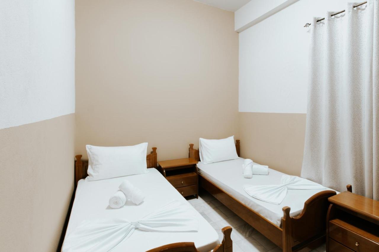 Hotel Lunxheria Gjirokastër Extérieur photo