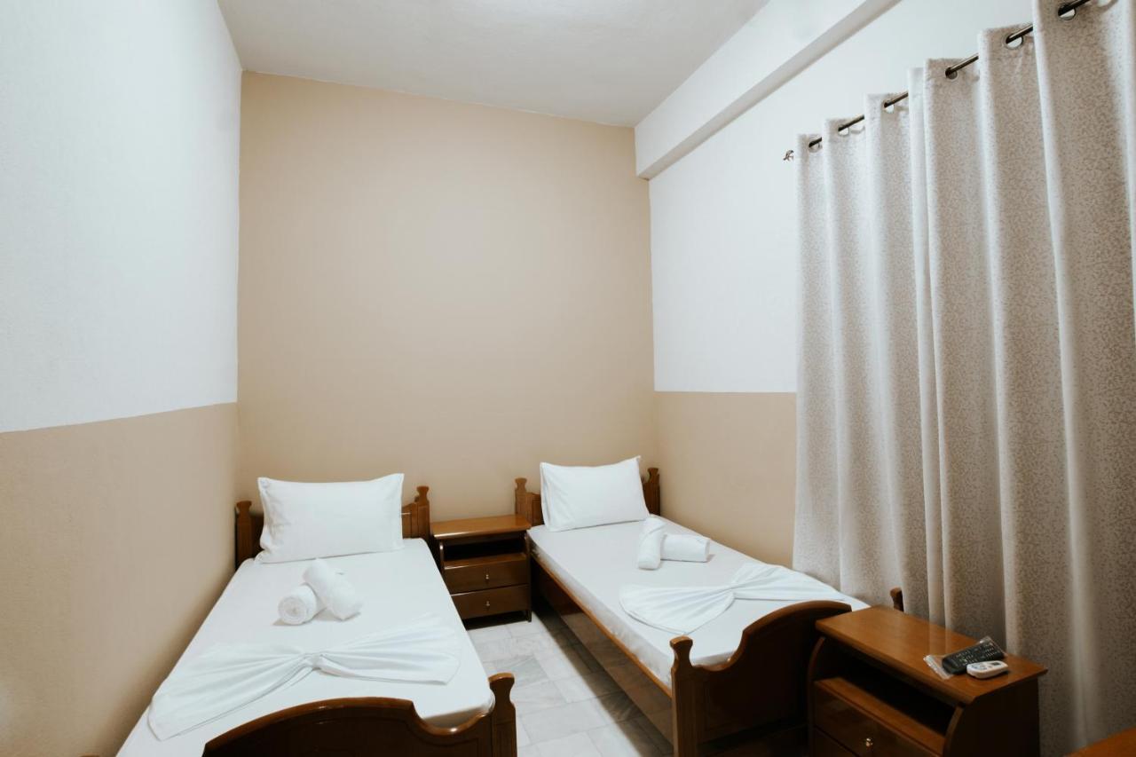 Hotel Lunxheria Gjirokastër Extérieur photo