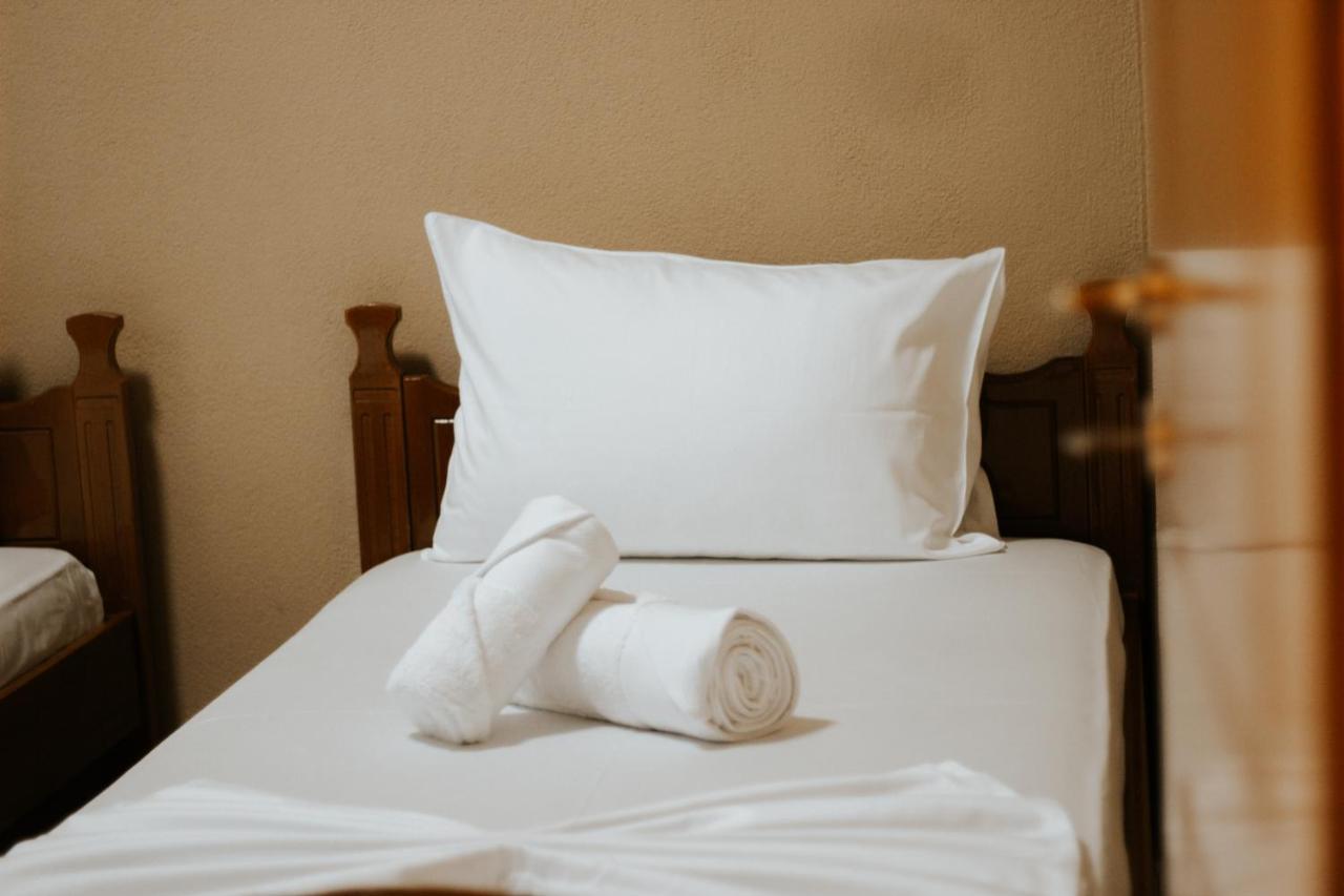 Hotel Lunxheria Gjirokastër Extérieur photo