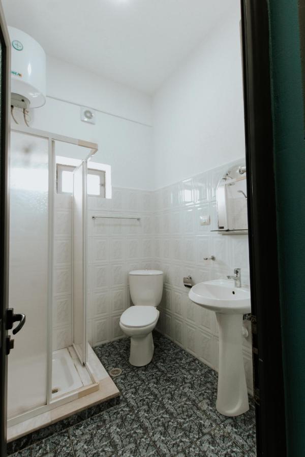 Hotel Lunxheria Gjirokastër Extérieur photo